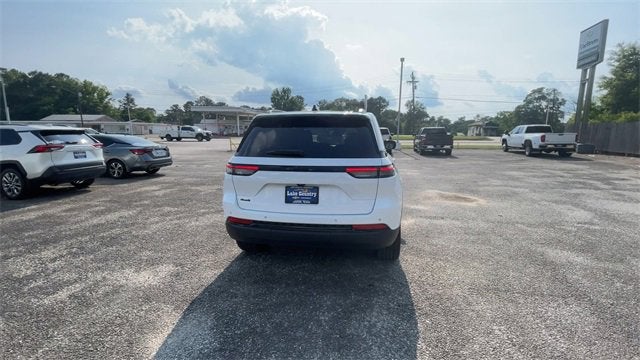 2023 Jeep Grand Cherokee Altitude 4x4