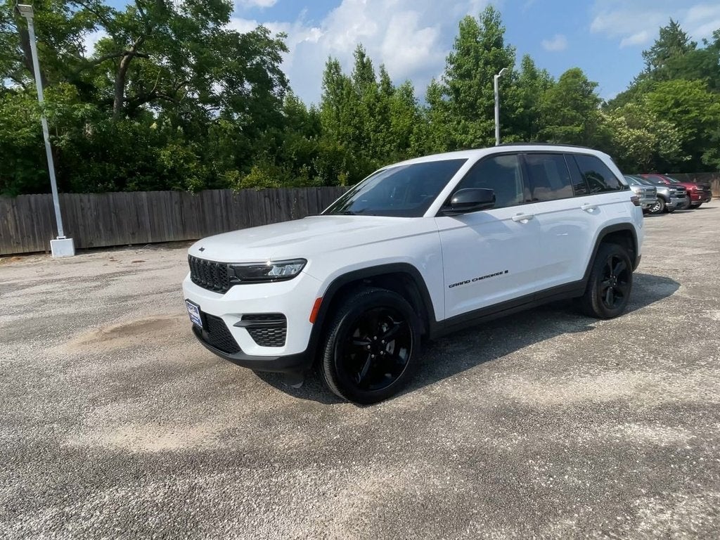 2023 Jeep Grand Cherokee Altitude 4x4