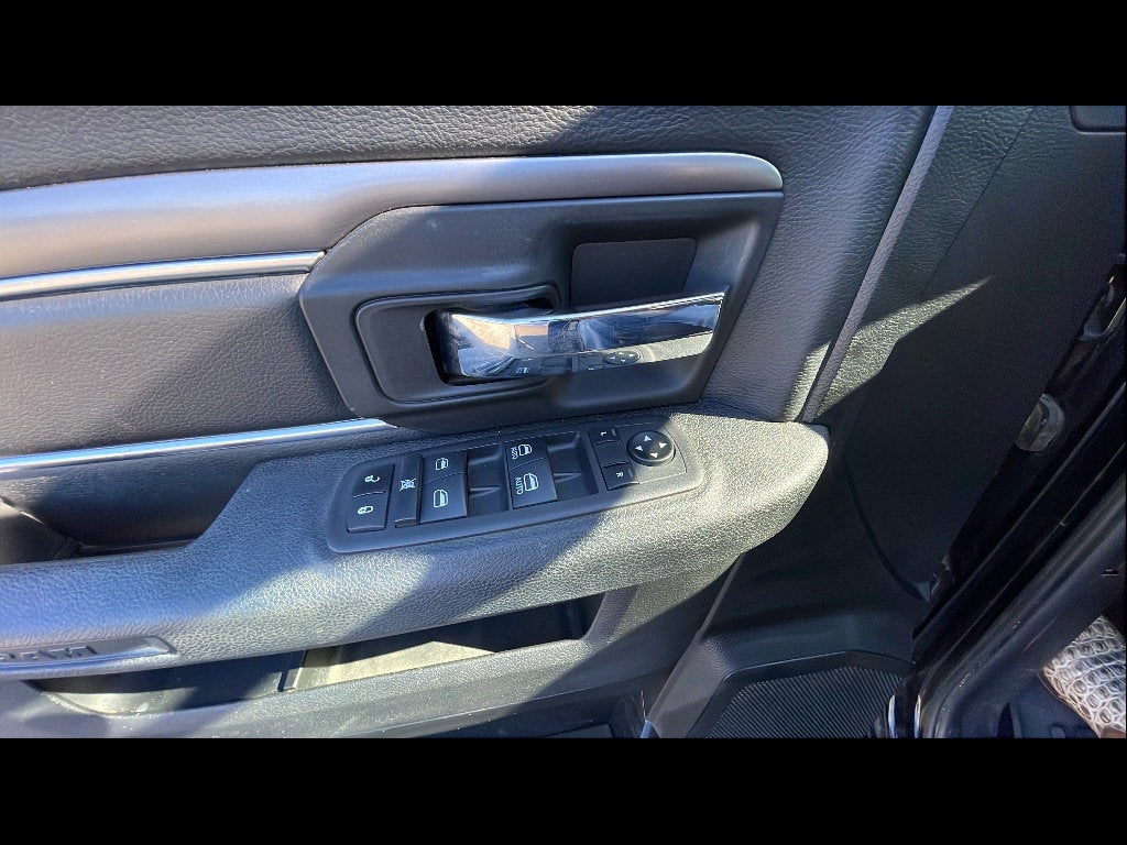 2022 RAM 1500 Classic Warlock Quad Cab 4x4 6'4" Box