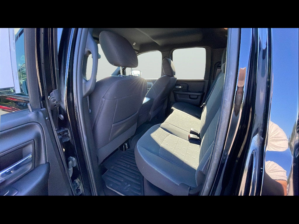 2022 RAM 1500 Classic Warlock Quad Cab 4x4 6'4" Box