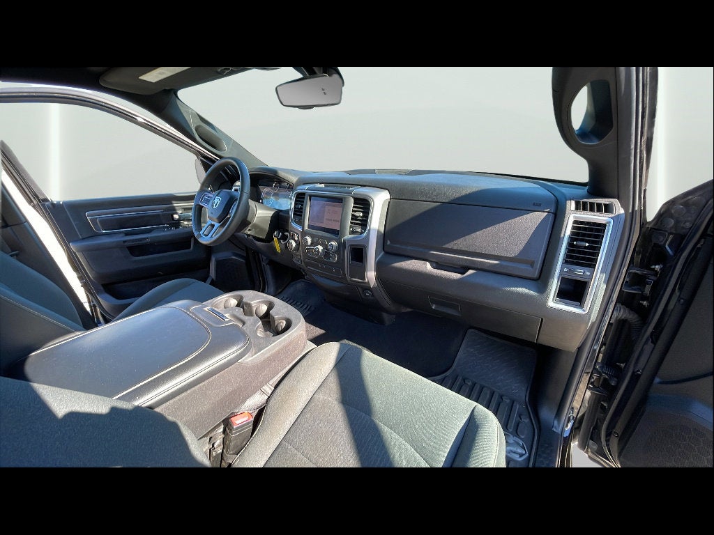 2022 RAM 1500 Classic Warlock Quad Cab 4x4 6'4" Box