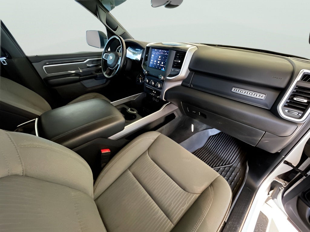 2022 RAM 1500 Big Horn Quad Cab 4x4 6'4" Box