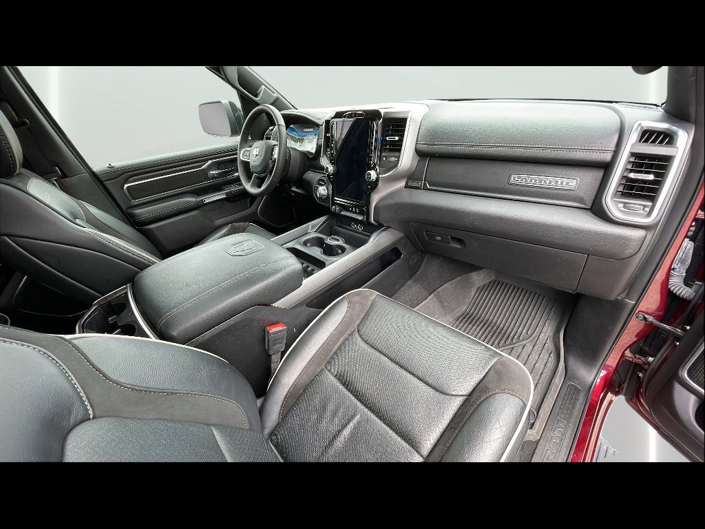 2025 RAM 1500 Laramie Crew Cab 4x4 5'7" Box