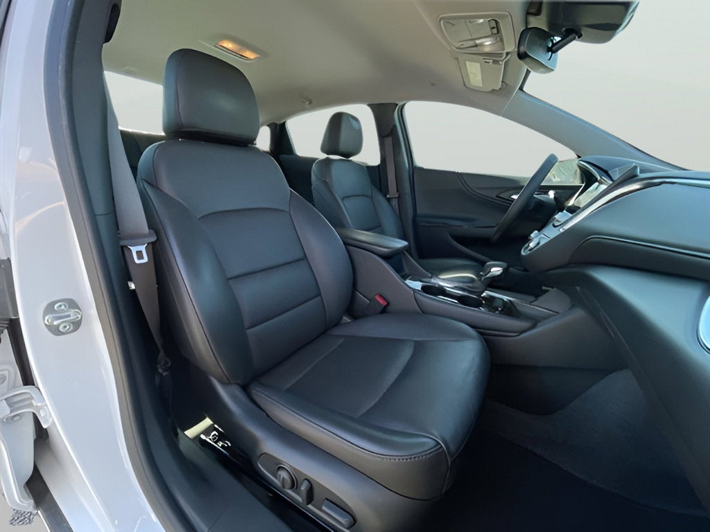 2024 Chevrolet Malibu 2LT