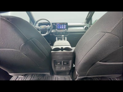 2025 Chevrolet Colorado WT/LT