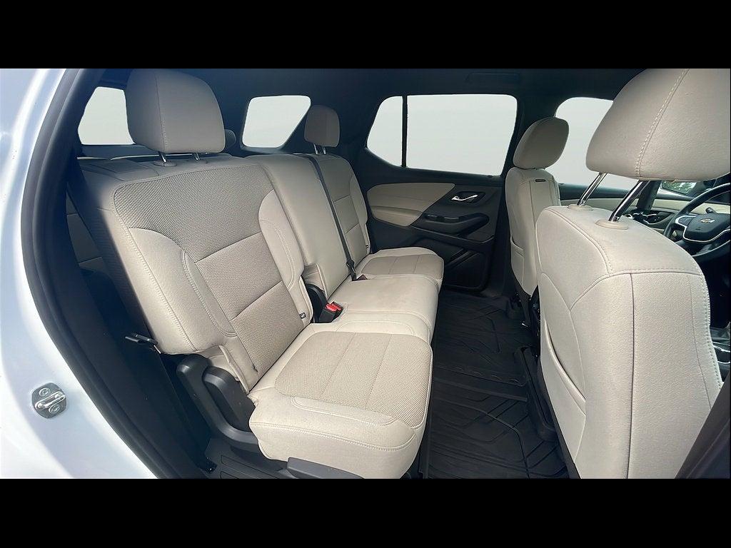 2022 Chevrolet Traverse LS