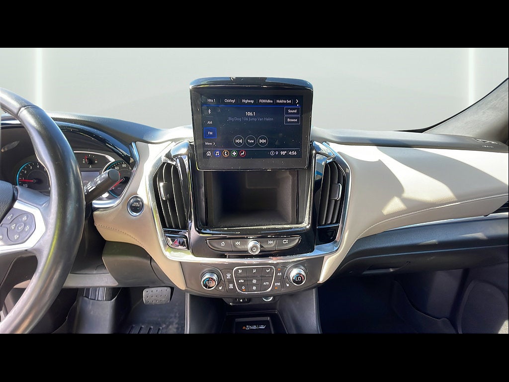 2022 Chevrolet Traverse LT Leather