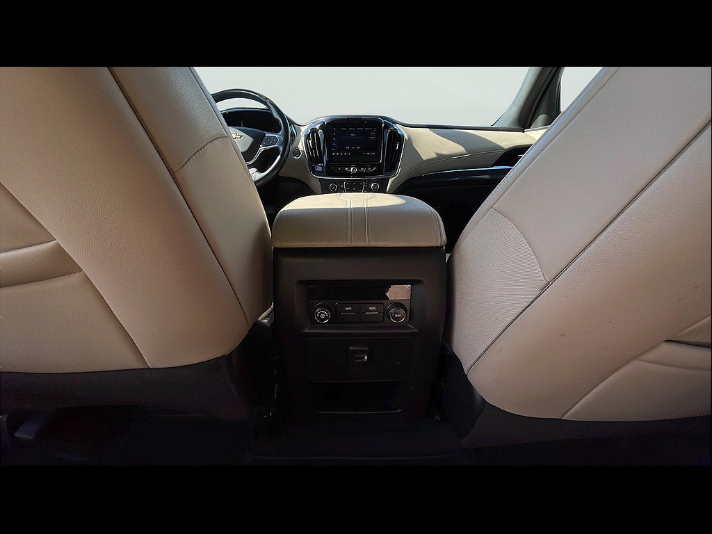 2022 Chevrolet Traverse LT Leather