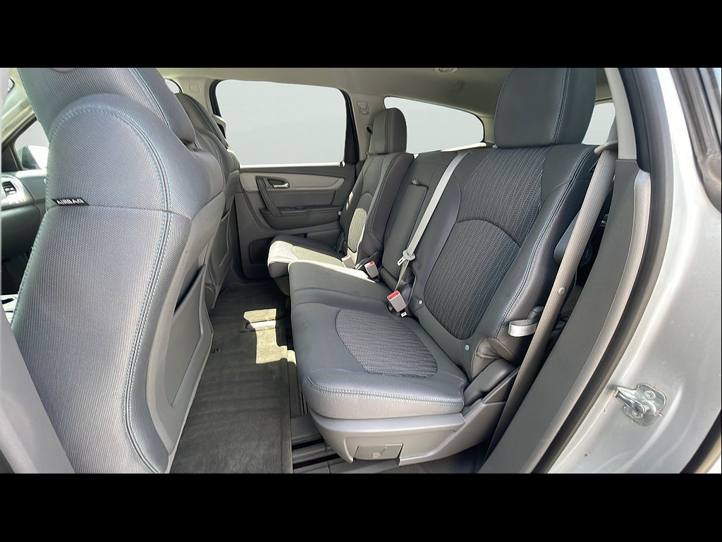 2017 Chevrolet Traverse LS