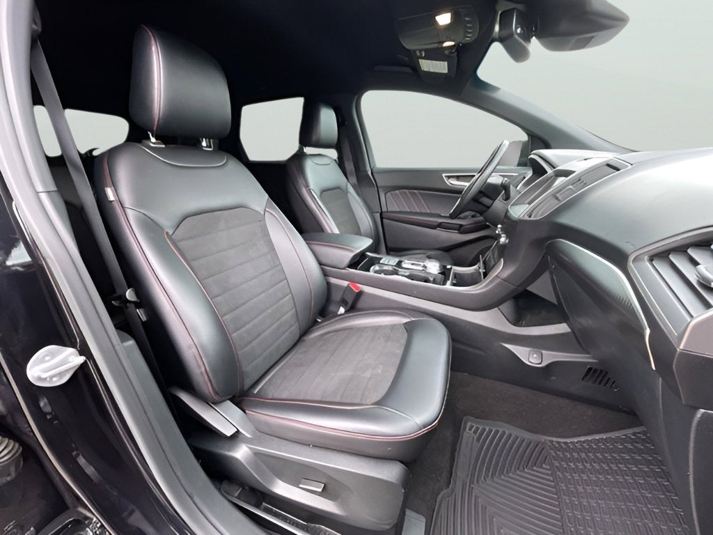 2020 Ford Edge ST Line