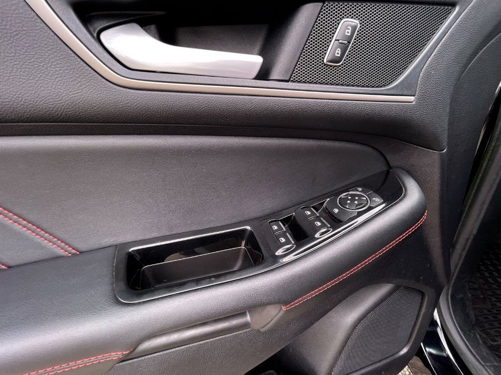 2020 Ford Edge ST Line