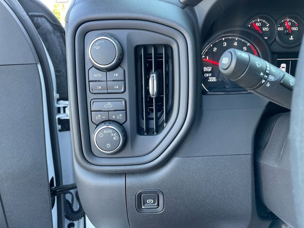 2025 Chevrolet Silverado 1500 Custom Trail Boss