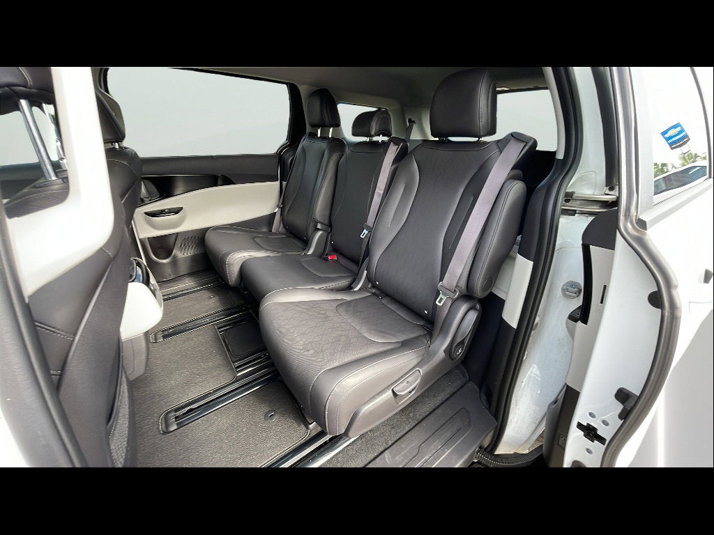 2024 Kia Carnival MPV EX