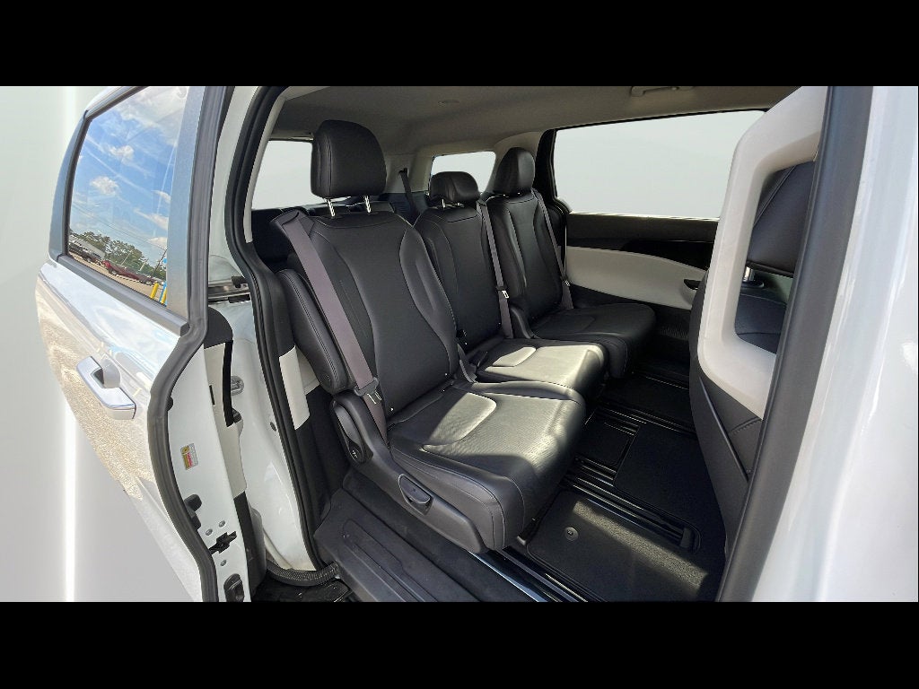 2024 Kia Carnival MPV EX